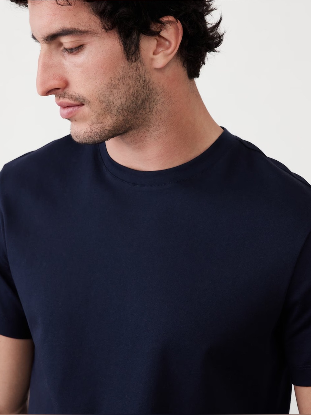 Banana Republic Men's Navy Crew Neck Short Sleeve Tee